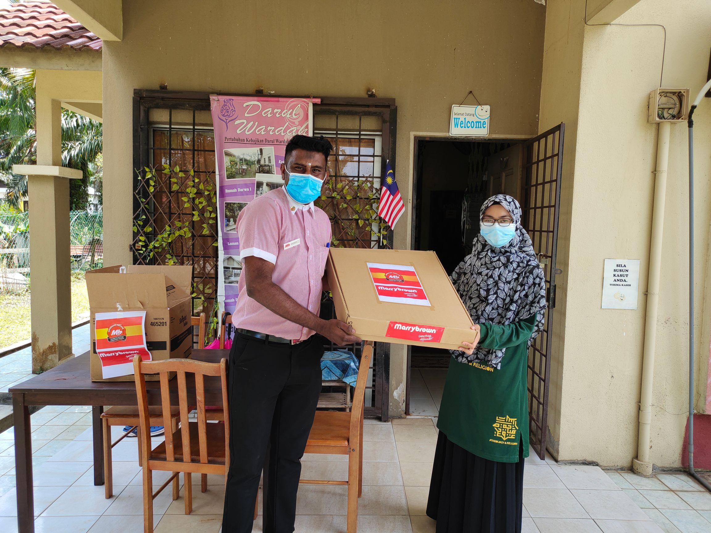 MARRYBROWN REACHED OUT TO WOMEN IN NEED FOR INTERNATIONAL WOMEN’S DAY 2021