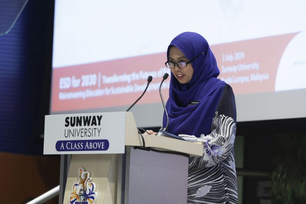 Yang Berusaha Puan Fadzilah Fadzil, Under Secretary of Strategic Planning and International Relations, Ministry of Education Malaysia