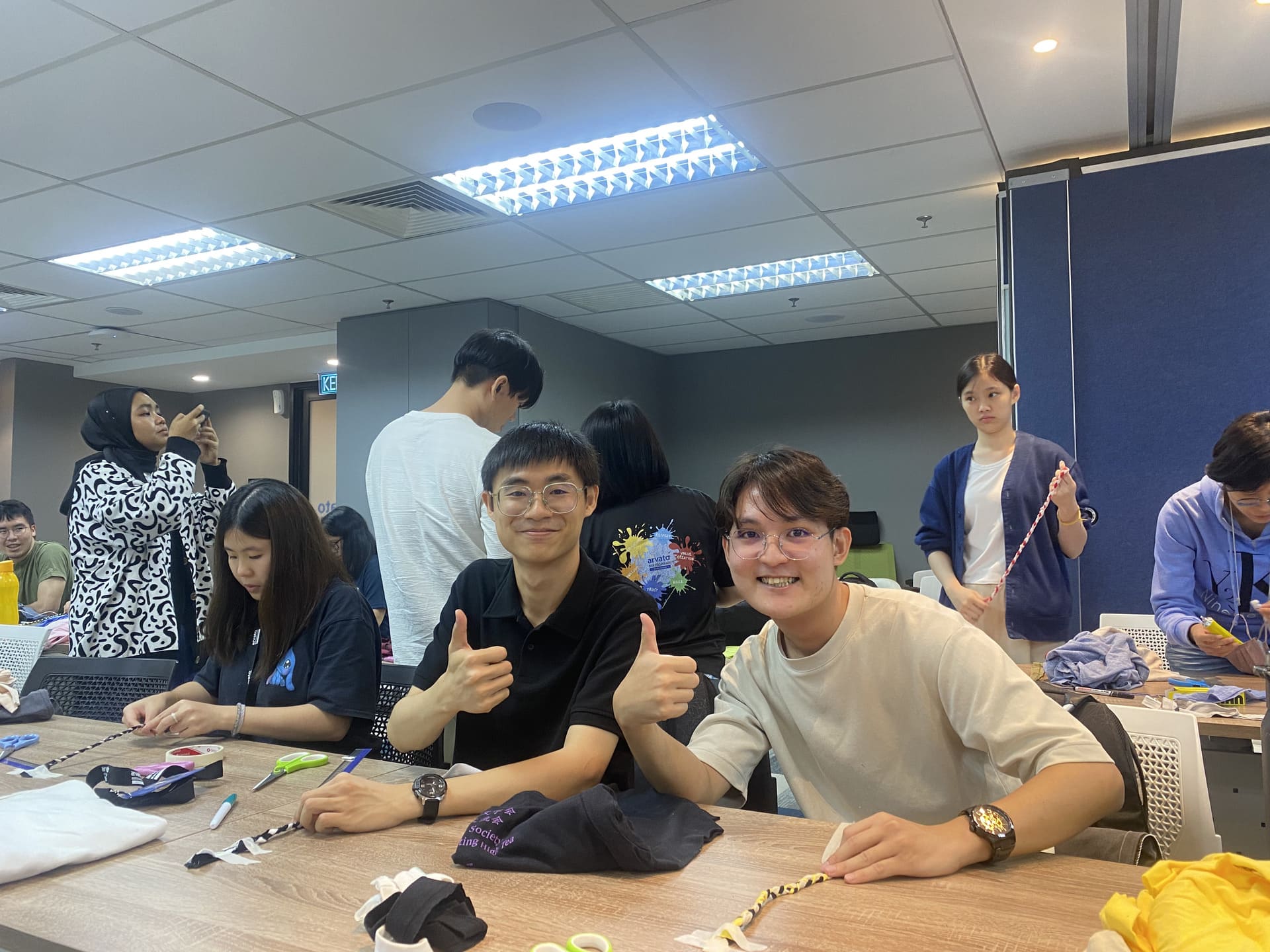 Interns from batch 3 of the Arvato Systems Malaysia Internship Program (AIP) were given the opportunity to lead in a two-pronged recycling/upcycling initiative alongside the CR social group.